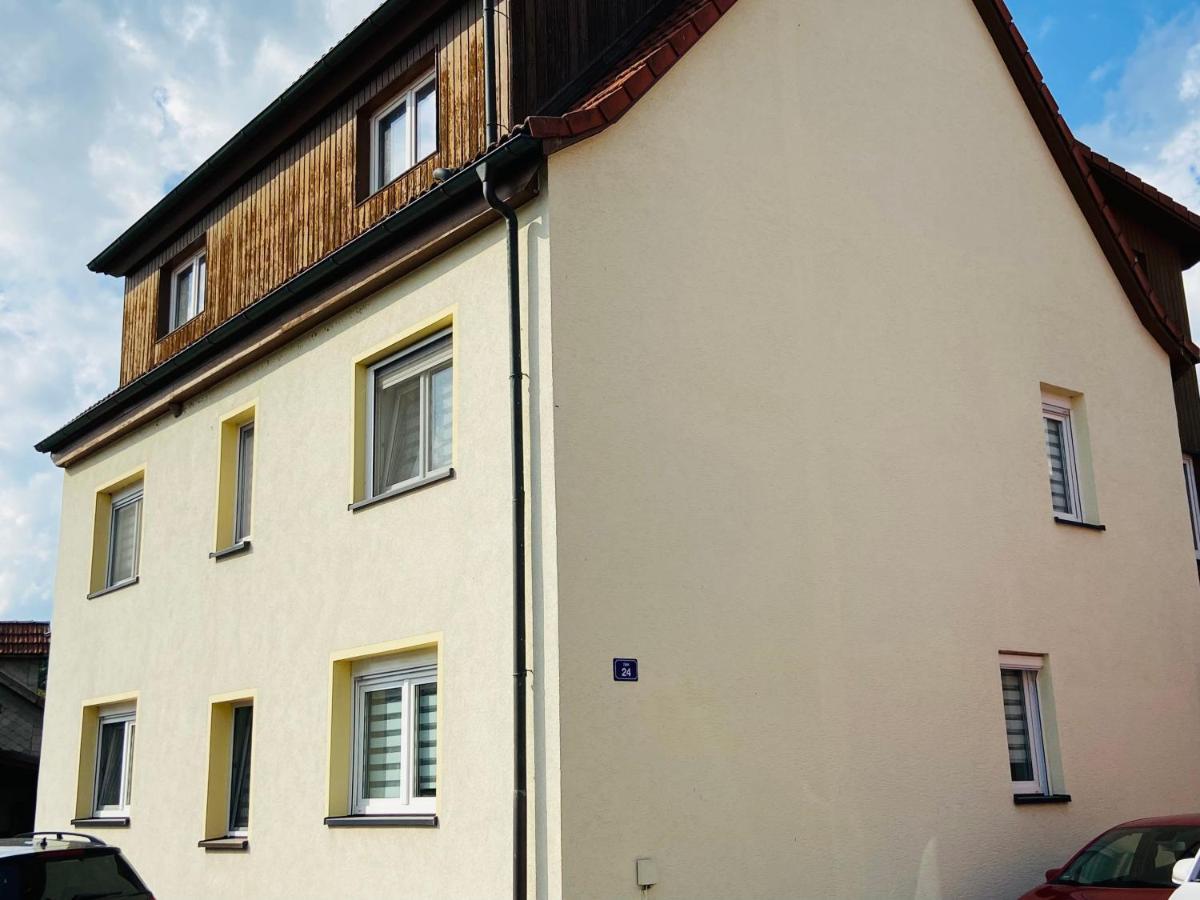 Apartment Emil Im Eg Mit Garten In Suhl Εξωτερικό φωτογραφία